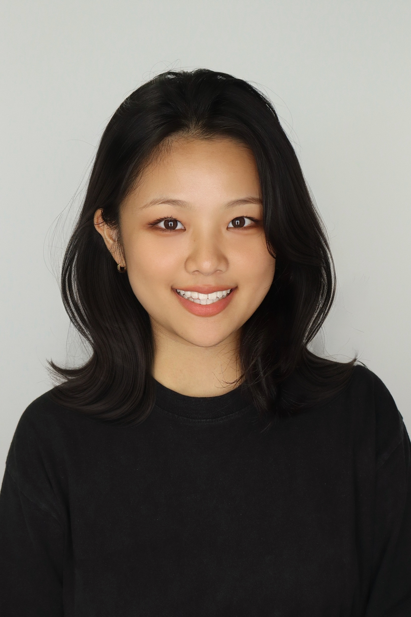 Lucy Lee's profile